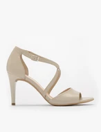 Sandalen mit dekorativen Riemen